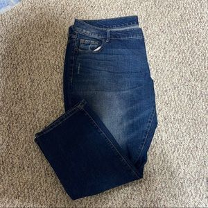 Women’s plus size 22 Distressed jeans  like new